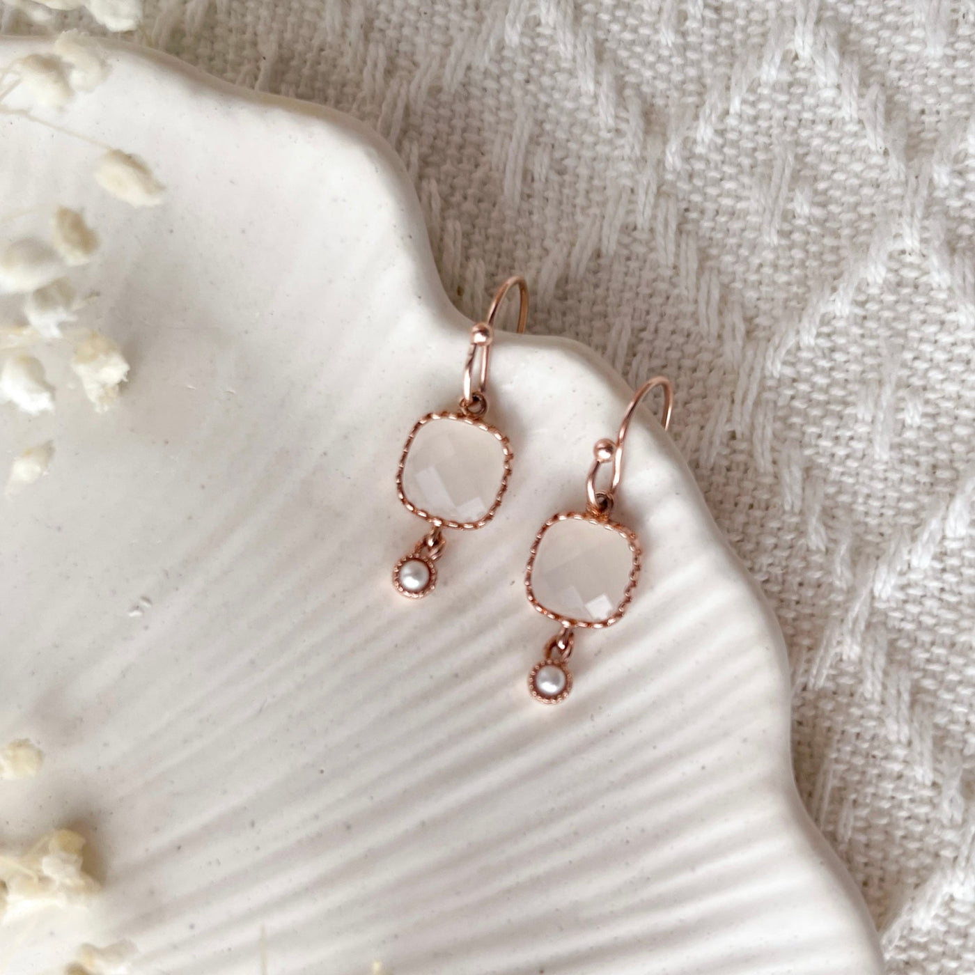 Frosted Kiss Glass Drop Nancy Joanna