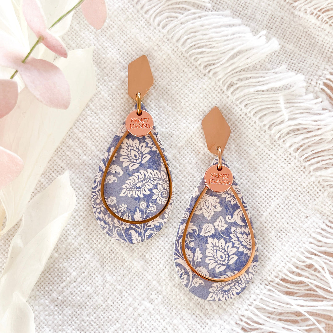 Heritage Bloom Teardrops Nancy Joanna