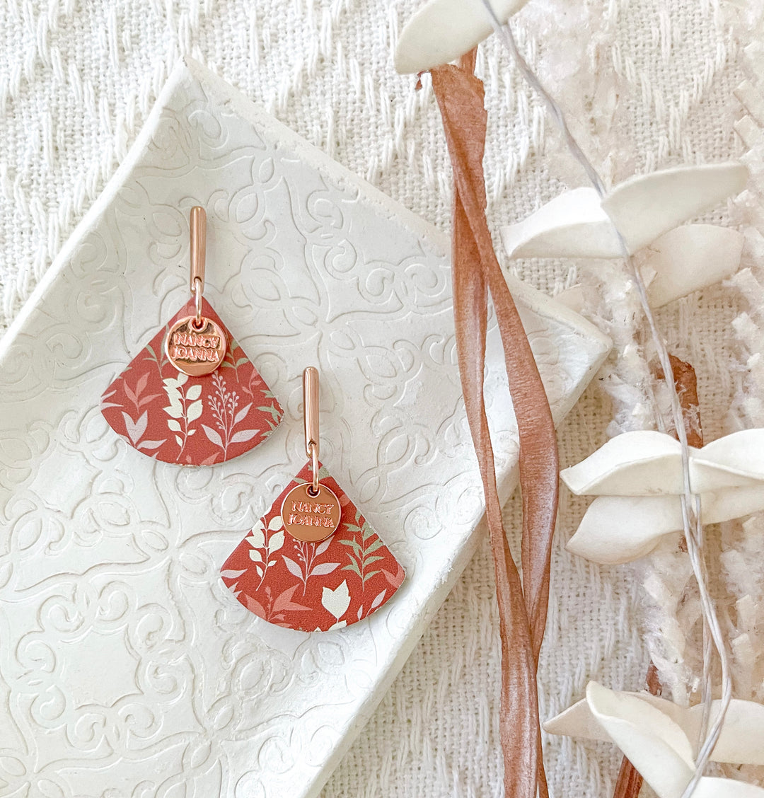 (Copy) (Copy) Oval Nancy Joanna