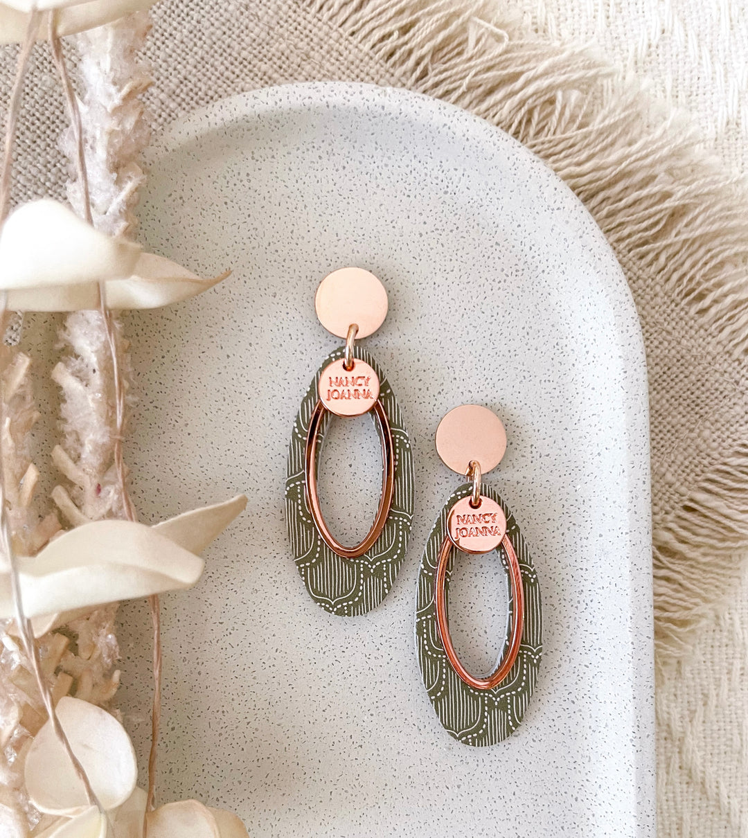 Green Elegant Contour Curve Drops Nancy Joanna