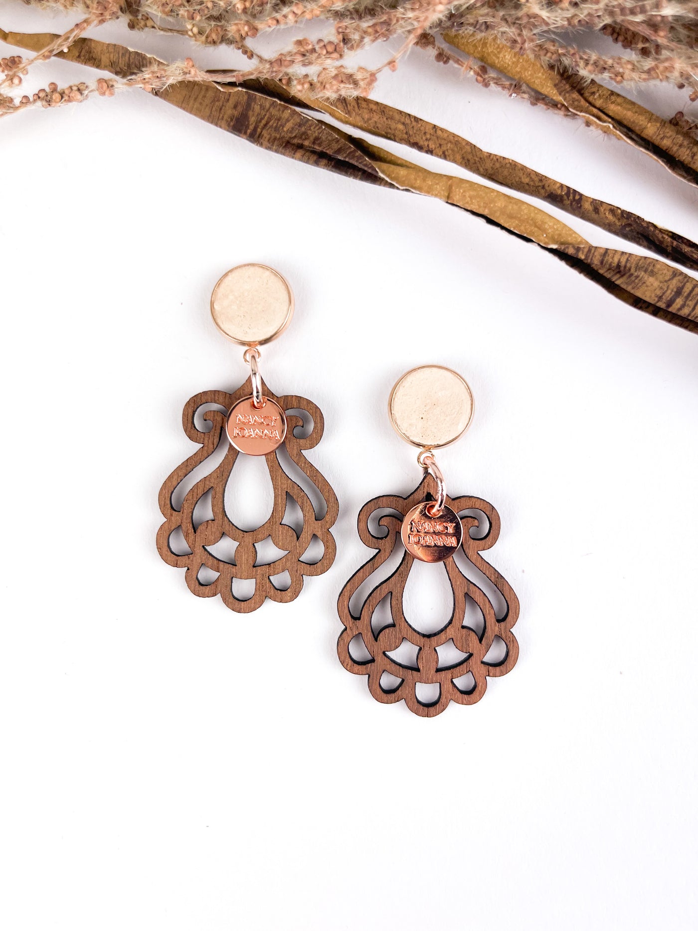 Concrete & Wooden Scallop Earrings Nancy Joanna