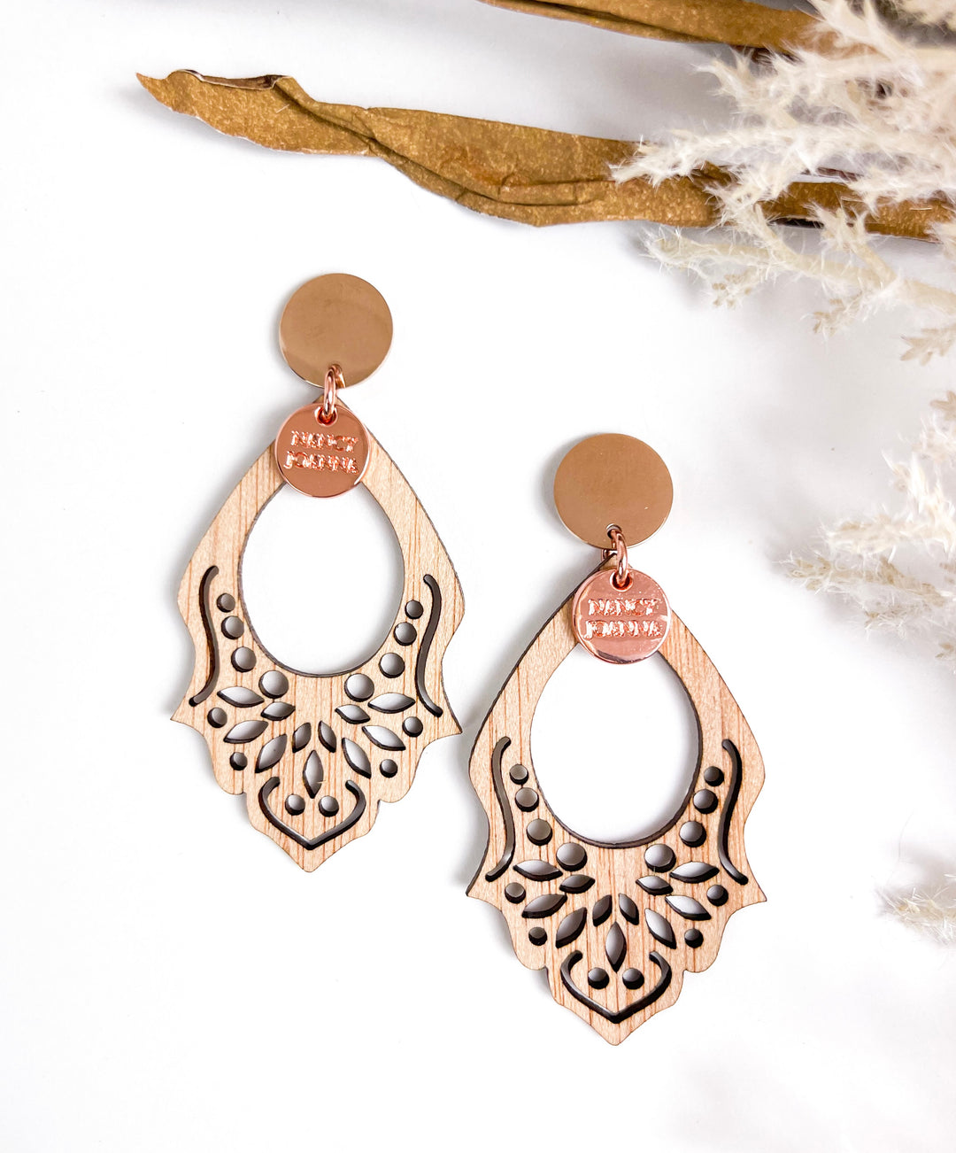 Wooden Elegant Drop Nancy Joanna